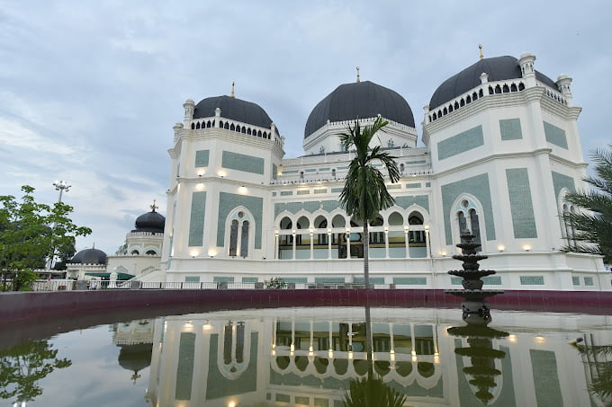 Masjid Raya Al Mashun (the Great Mosque of Medan)