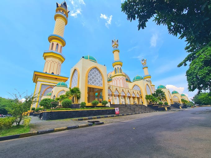 Islamic Center NTB Hubbul Wathan Great Mosque